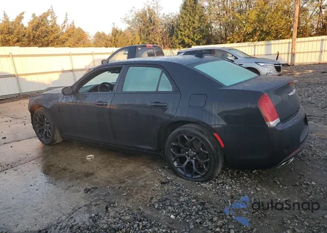 2019 Chrysler 300 S z USA, uszkodzony, nr VIN 2C3CCABG5KH515518
